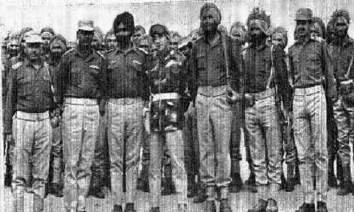 Major-Kuldip-Singh-Chandpuri-with-company